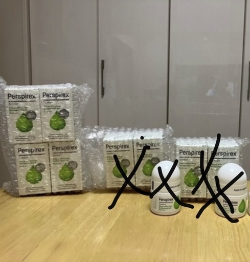 値下げ歓迎！！パースピレックス　ロールオン　コンフォート(敏感肌)4個　写真と投稿個数は一致しません。お気をつけて下さい。