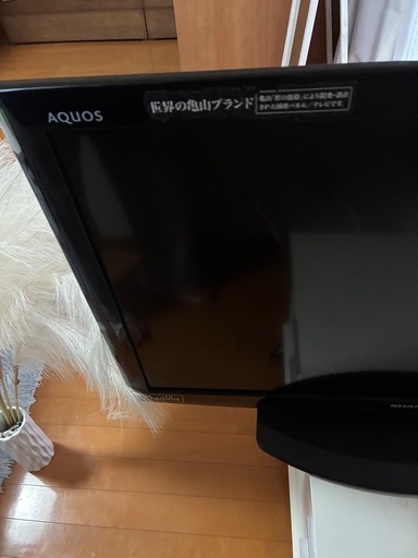 SHARP32型テレビ (さ) 首里のテレビ《液晶テレビ》の中古あげます