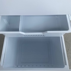 Hisense 冷蔵庫 135L HR-D13E2W 2022年製の画像