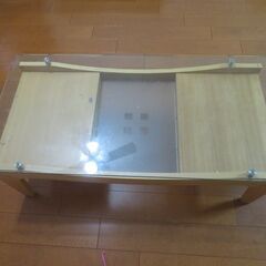 ガラス天板センターテーブルの画像