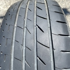 ラジアルタイヤ　215／60R16     ブリヂストン　ミニバン用
の画像