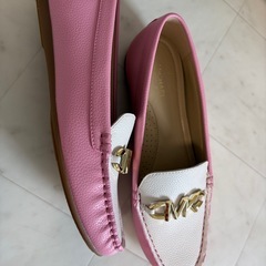 マイケルコース（MISHAEL KORS） 靴　ローファー【新品】の画像