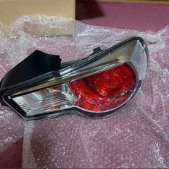 zn6 86前期テールランプの画像