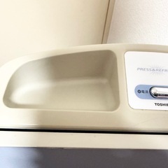 東芝 ズボンプレッサー HIP-T22 取扱説明書付き　TOSHIBAの画像