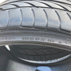 ATR sport 235/30ZR20  triangle 225/30ZR20 2本づつ　訳あり　の画像