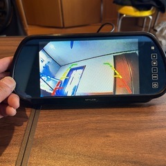 ミラーモニターと新品バックカメラの画像