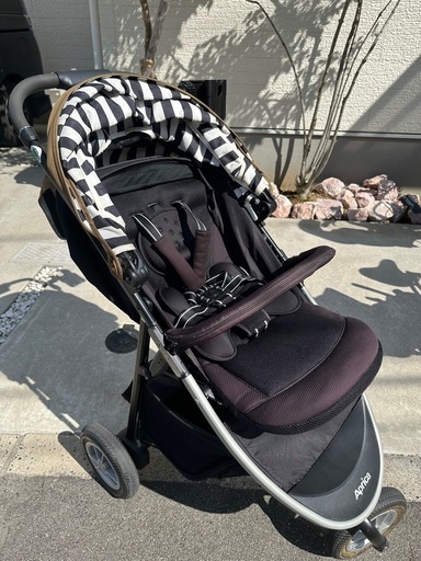 Aprica A型3輪ベビーカー (n) 皆実町二丁目のベビー用品《ベビーカー