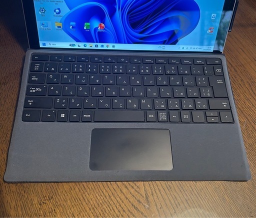 ❤️Surface Pro（第5世代） /超軽量12.3インチ/メモリ8gb/SSD128gb/2736 × 1824（高精細） /W
