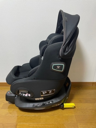 【美品】アップリカ　チャイルドシート　クルリラビッテエックス　