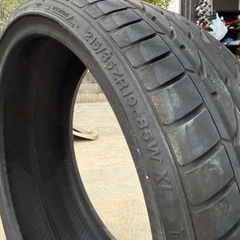 ATREZZO 215/35R19 一本の画像