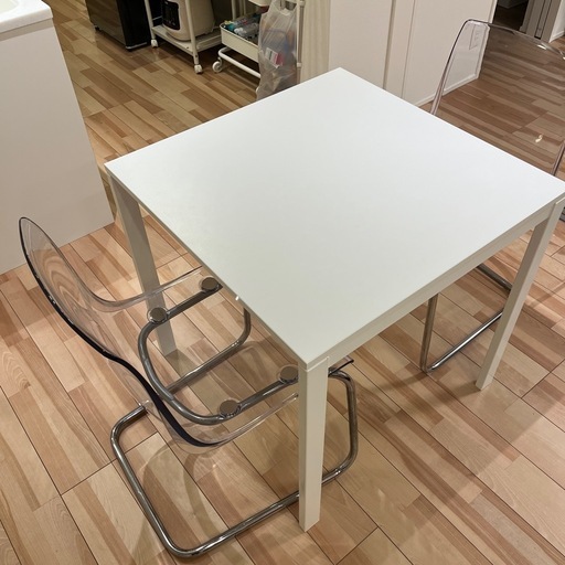 IKEA ダイニングテーブル+チェア2脚セット ホワイト 直接引き取り限定 IKEA ダイニングテーブル+チェア2脚セット ホワイト 直接引き取り限定