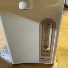 電気ポットの画像