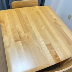 ニトリ ダイニングテーブルセットの画像