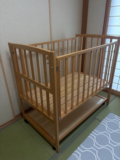 ヤマサキ　ツーオープンベビーベッド