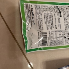 ６、ねこおやつ未開封、賞味期限長めの画像