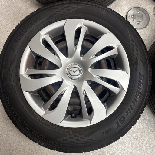 引き取りOK マツダ　デミオ　純正ヨコハマ　BluEarth GT 4本セット マツダデミオ純正ヨコハマBluEarth GT 4本セット (Selena) 天竜川の