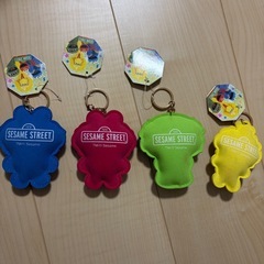 セサミストリート キーホルダー 4つセットの画像