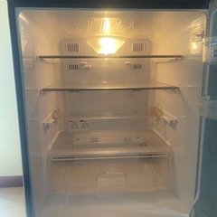 シャープ冷蔵庫の画像