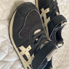 asics  スニーカー　19センチの画像