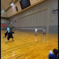 バドミントンやりませんか⁉️(*'▽'*)🏸
