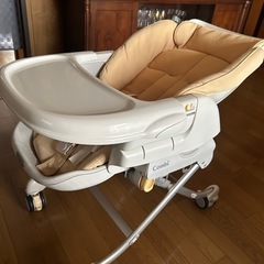 美品 Combi  babyチェアー　新生児用　の画像