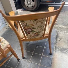 カリモク　karimoku チェア　椅子　ダイニング　花柄　木製　コロニアルシリーズの画像