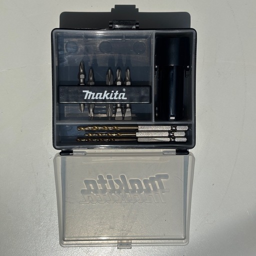 マキタ　充電式ペンドライバドリル　DF012DSHX