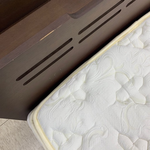 【ジモティー割引で最大15％OFF⭐️】シングル ベッド マットレス付き
