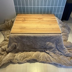 コタツテーブルセット(掛け布団付き)の画像