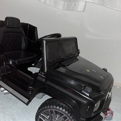 ベンツ電動車（充電器なし）の画像