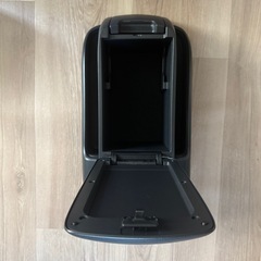 ハイエース　コンソールボックス
の画像