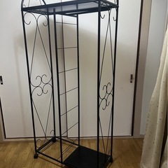 ハンガーラックの画像