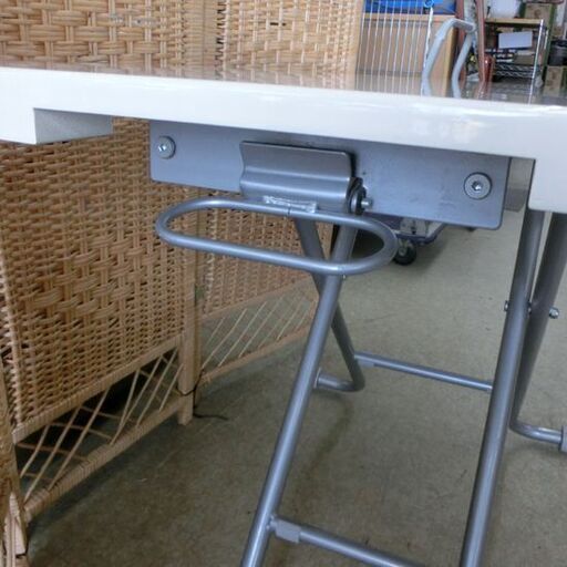 昇降テーブル ホワイト ニトリ リフト BF-0155L 白 高さ11～70cm テーブル 札幌市 西野店