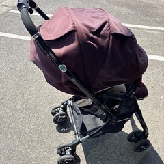 G コンビ ベビーカーの画像