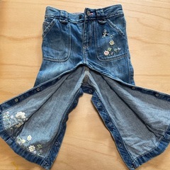 Baby GAP お花の刺繍入りデニムパンツ 18-24ヶ月の画像