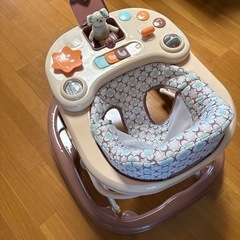 ベビーウォーカー(赤ちゃん用歩行器)の画像