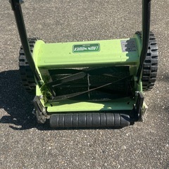 芝刈り機、手動
の画像