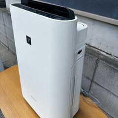 2017年製　SHARP　加湿空気清浄機　KC-F50-Wの画像