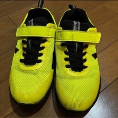 Madfoot! 防水キッズスニーカー 蛍光イエロー 21.5cm マジックテープの画像