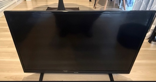 32インチ液晶テレビ　アイリスオーヤマ32V型　　リモコンあり