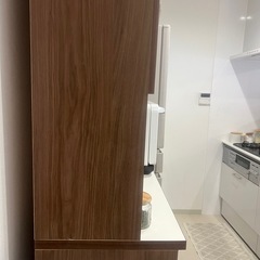 食器棚の画像