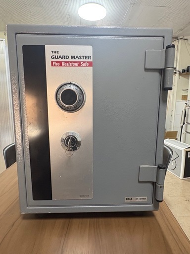 ダイヤル式耐火金庫 エーコー GUARD MASTER ES-8