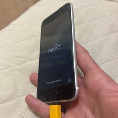 【今日・明日限定】iPhoneSE2 64GB  初期化済み　SIMなしの画像