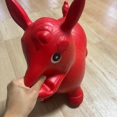 赤い馬のホッピングトイ　乗用　おもちゃの画像