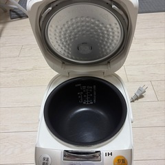 本日引き取りなら500円OFFします！美品　　炊飯器の画像