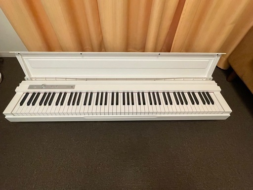 電子ピアノ（KORG LP-180）