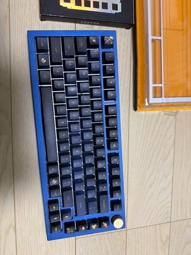 カスタムキーボード　GMMK PRO