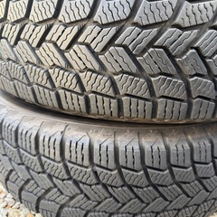 スタッドレスタイヤ185/70R14の画像