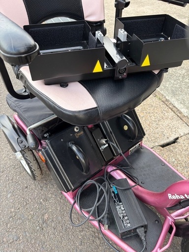 フランスベット製　３輪　シニアカー