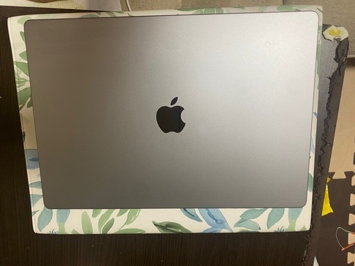 MacBook Pro 16インチ（2021年モデル）です。